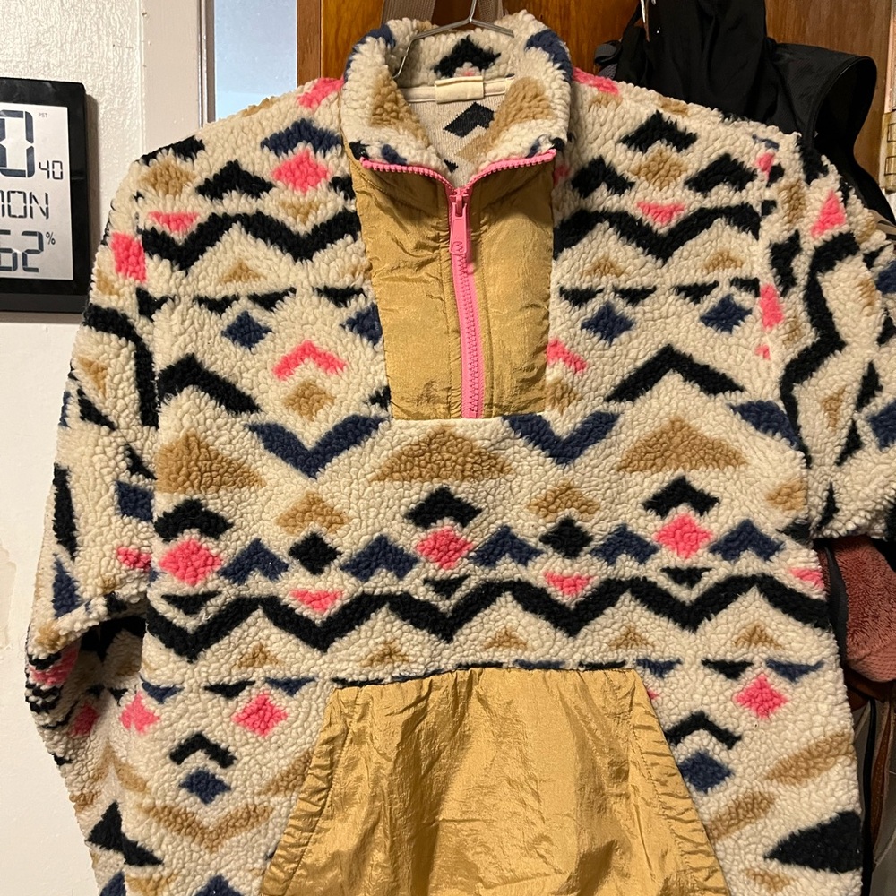 Levi's Fleece Pullover with Geometric Design
